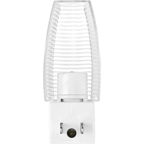LED Plug in Night Light - Features Auto Dusk to Dawn Sensor 5000K Daylight - Picture 3 of 7